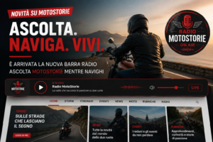 Banner promozionale di Radio MotoStorie con motociclista in viaggio e testo “Ascolta. Naviga. Vivi.”